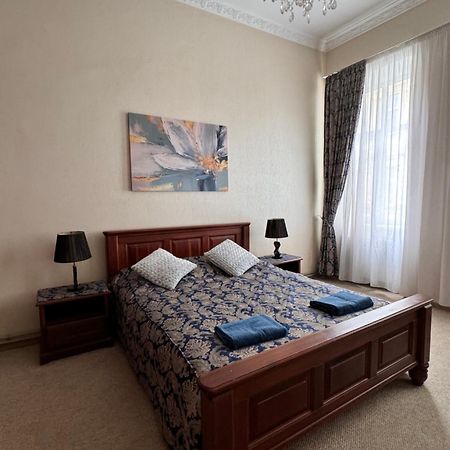 Apartamenty Kulisha 25 ลวีฟ ภายนอก รูปภาพ