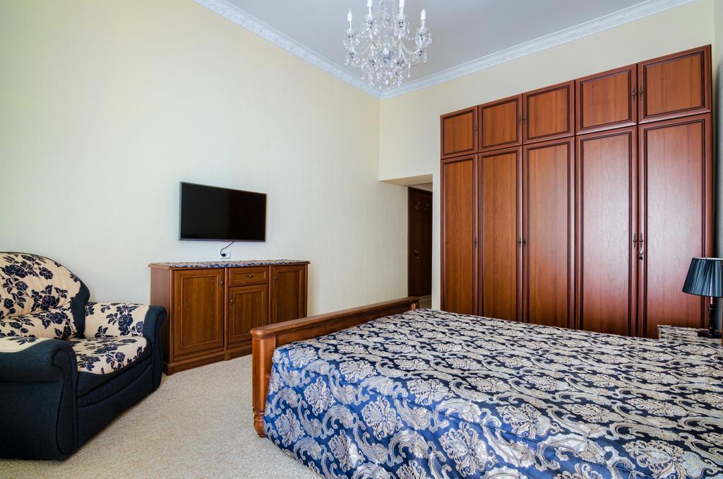 Apartamenty Kulisha 25 ลวีฟ ภายนอก รูปภาพ